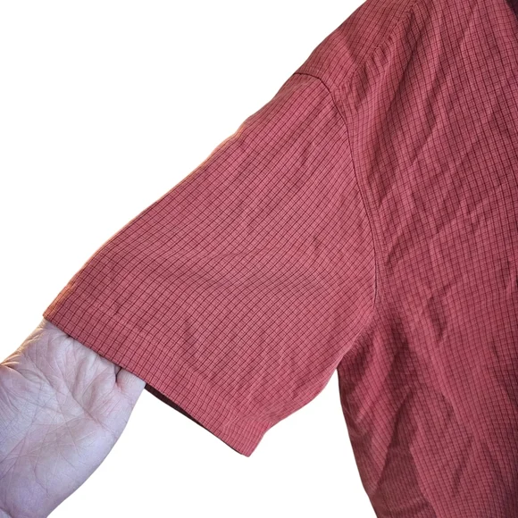 Columbia Red Checkered Men's Shirt XXL Short Sleeve Button Down - Picture 4 of 7